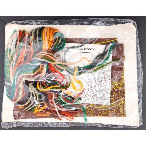 Vintage Wooden Decoy Duck Embroidery Kit Creative Circle 0330 New Craft Mallard - Picture 8 of 9